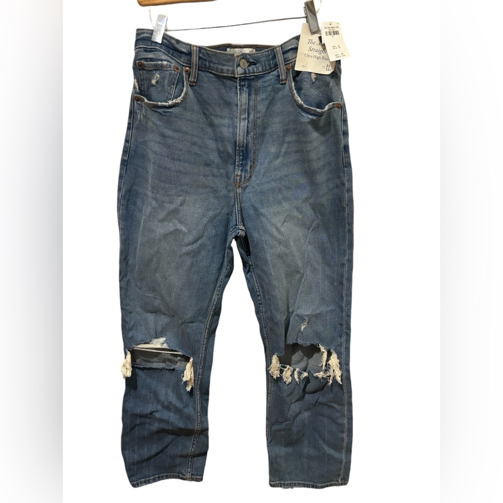 NWT ABERCROMBIE ULTRA HIGH RISE ANKLE STRAIGHT DISTRESSED JEANS SIZE 12